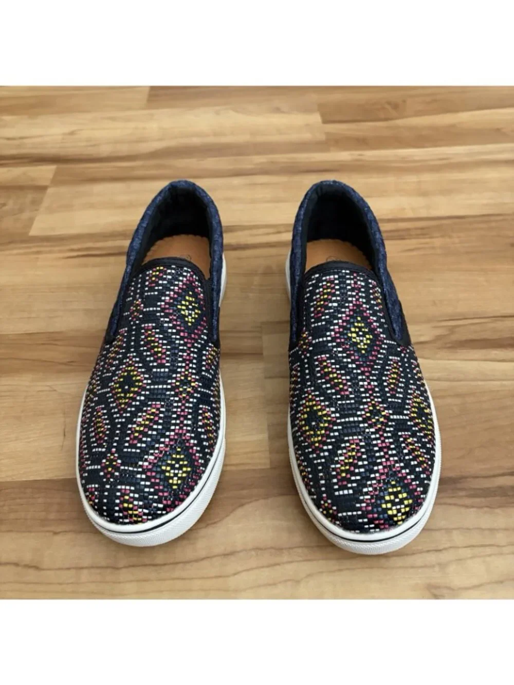 Bernie Mev Women’s Size USA 7 Woven Blair Slip On Geometric Pattern Memory Foam